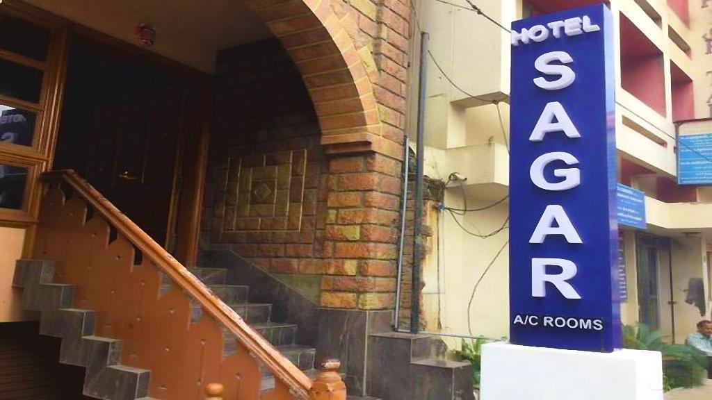 Hotel Sagar Kambam Kültér fotó